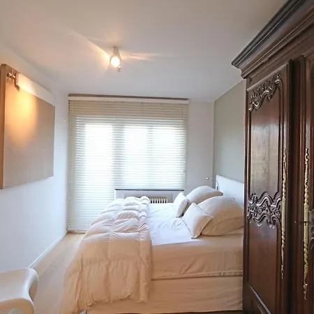 In Het Zoute Near Place Rubens Daire